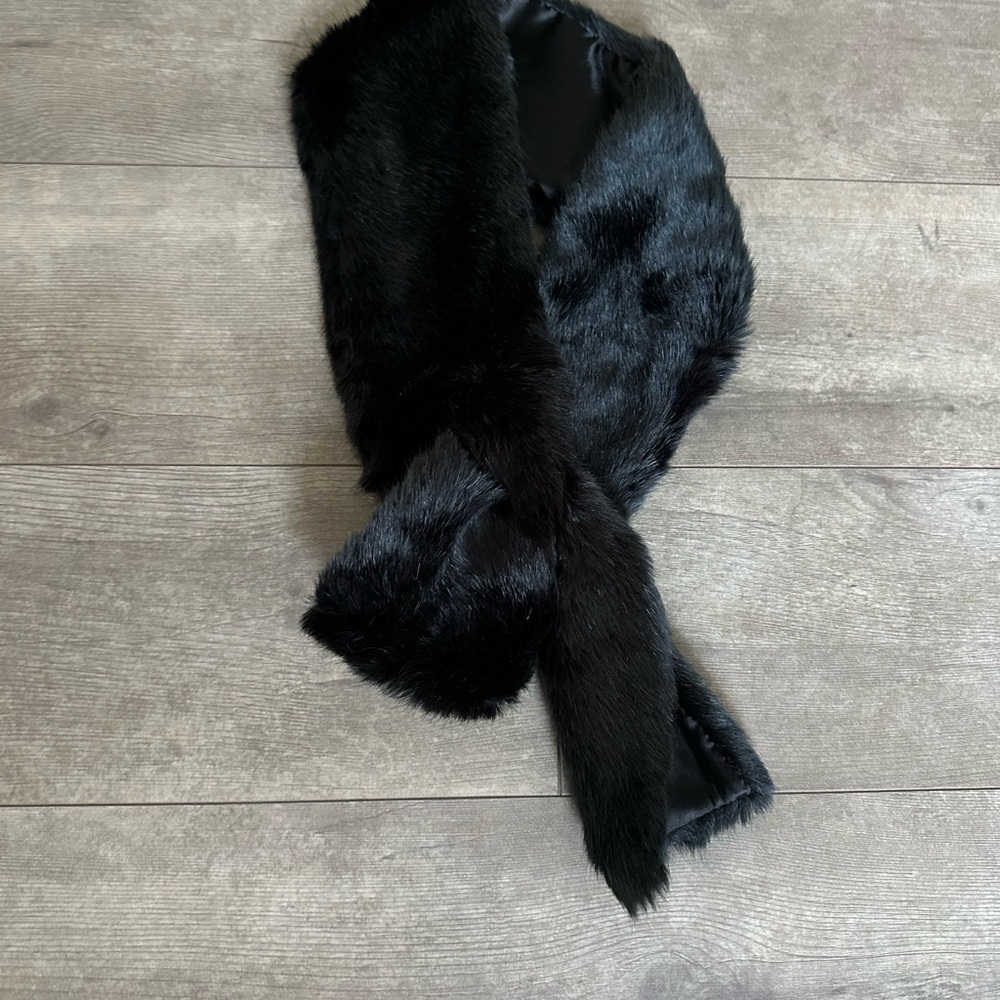 Women’s New Faux-Fur Skinny Scarf Black